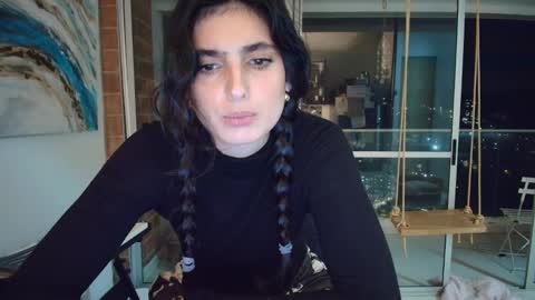 hollyshit_ online show from 01.14.26