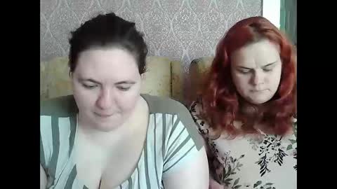 HollyXEva online show from 05.05.26