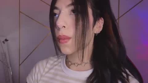 holly online show from 10.24.25