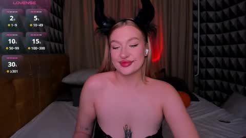 Emma online show from 10.31.25