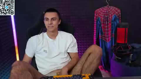 Hols online show from 06.15.26