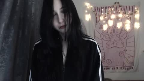 Snapshot of holy420loly chatting on 02.14.25 Ho Lee Sheet online show from 02.14.25