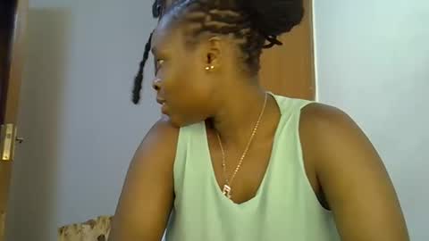 holy_ebony online show from 05.06.26