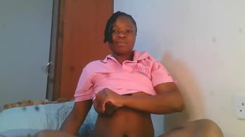 holy_ebony online show from 05.12.26