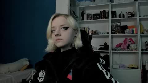 holy_mistresss online show from 01.06.26