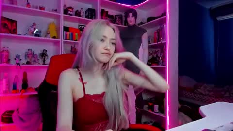 Snapshot of holy_rumi chatting on 03.28.26 Rumi online show from 03.28.26