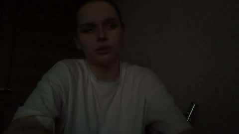 Snapshot of holyclairmore chatting on 05.21.26 holyclairmore online show from 05.21.26