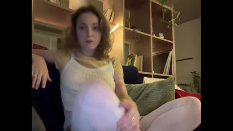 dori not holy get my tg channel with link from description under last photo online show from 09.11.25