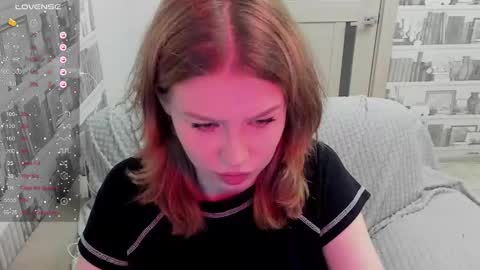Snapshot of honey__pie chatting on 03.17.26 Lilith and Ellie online show from 03.17.26