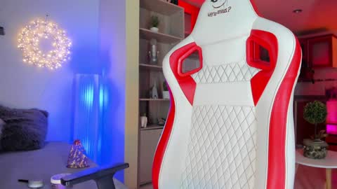 Snapshot of honey_fox01 chatting on 01.22.25 HONEY online show from 01.22.25