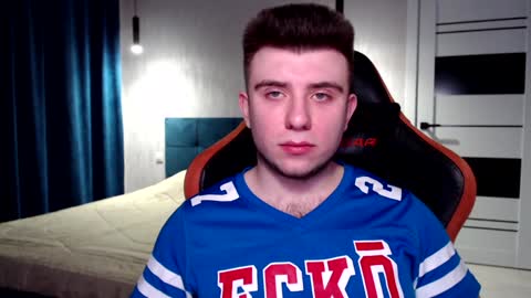 Wolfy online show from 12.21.24