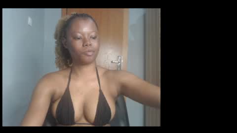 Snapshot of honey_juicydoll chatting on 06.09.26 Sonia online show from 06.09.26