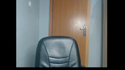 Snapshot of honey_juicydoll chatting on 06.26.26 Sonia online show from 06.26.26