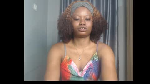 Snapshot of honey_juicydoll chatting on 07.14.26 Sonia online show from 07.14.26