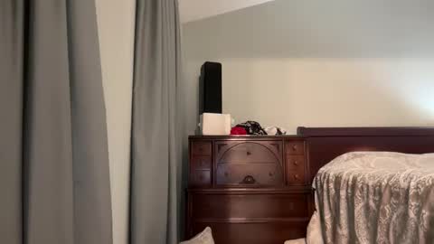 honey_man14 online show from 04.20.26