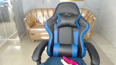 HONEY  online show from 03.10.25