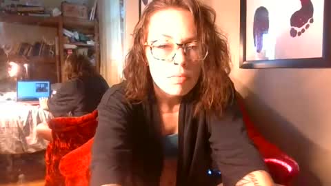 honey_wilde online show from 10.23.25