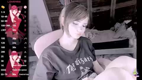 Honey Apple Alaska online show from 12.16.25