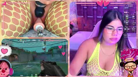 Snapshot of honeyboo__ chatting on 11.28.25 Lucero online show from 11.28.25