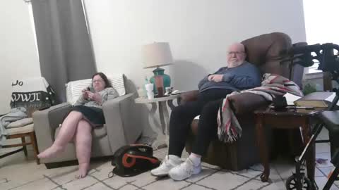 Snapshot of honeybuns344636 chatting on 01.12.25 Honey online show from 01.12.25