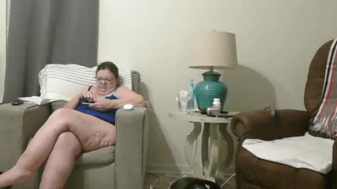 Snapshot of honeybuns344636 chatting on 02.09.25 Honey online show from 02.09.25