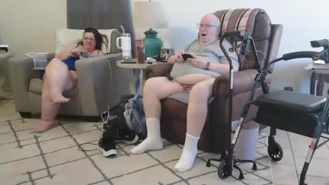 Snapshot of honeybuns344636 chatting on 02.28.25 Honey online show from 02.28.25