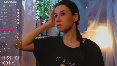 Snapshot of honeylem0n chatting on 11.09.25 Molly online show from 11.09.25