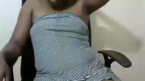 Honeymuny online show from 10.26.25