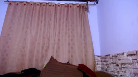 Victoria online show from 11.28.25