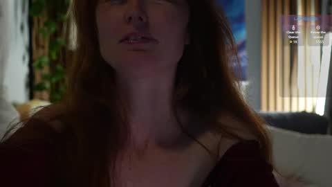 Snapshot of honeyumtoast chatting on 09.30.25 Noelle online show from 09.30.25