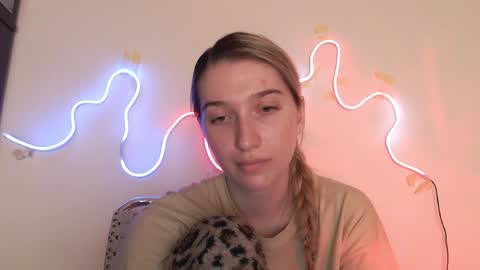 honeyveil online show from 03.28.26