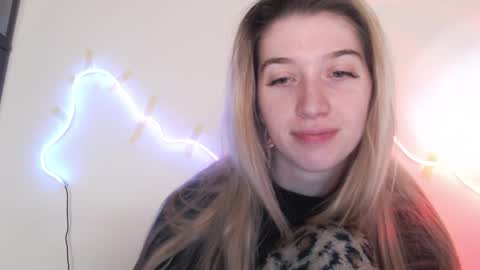 honeyveil online show from 04.23.26