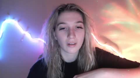 honeyveil online show from 04.29.26