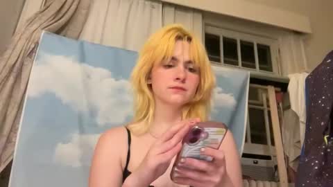 Snapshot of honeyxlimbed chatting on 06.03.26 Emi Rose online show from 06.03.26