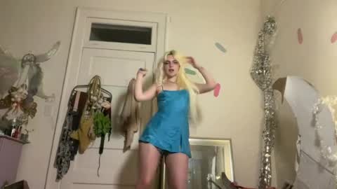 Emi Rose online show from 07.07.26