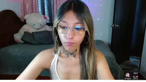 Hoollly Jones online show from 01.12.26