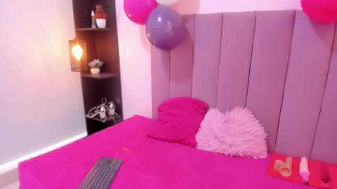 holly online show from 11.06.25