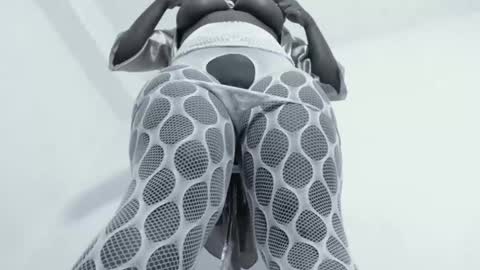 Snapshot of hoot_emily chatting on 09.11.25 Emily online show from 09.11.25