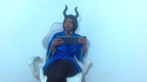 Snapshot of hoot_emily chatting on 02.27.26 Emily online show from 02.27.26