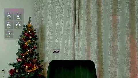 Snapshot of hoot_owl_cb chatting on 01.02.25 Karina online show from 01.02.25