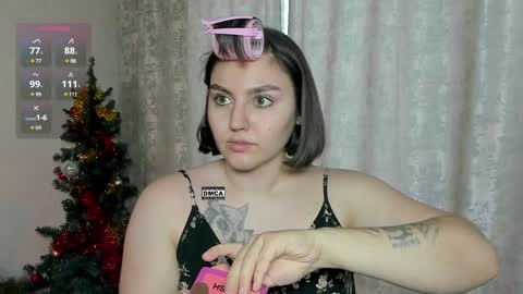 Snapshot of hoot_owl_cb chatting on 01.21.25 Karina online show from 01.21.25