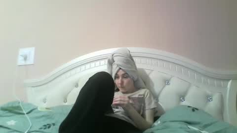 hootloove69 online show from 03.10.26