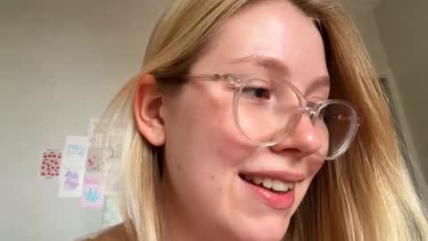 Audrey online show from 10.02.25