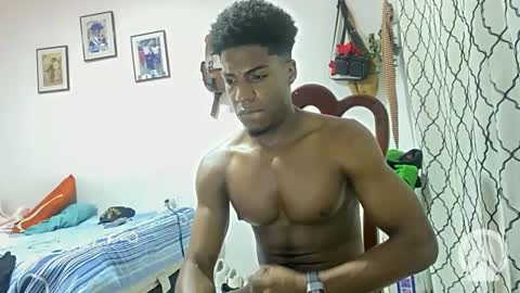 Snapshot of horneyguy2399 chatting on 01.11.25 sugarbaby online show from 01.11.25