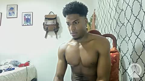 Snapshot of horneyguy2399 chatting on 01.14.25 sugarbaby online show from 01.14.25