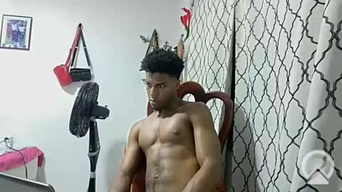 Snapshot of horneyguy2399 chatting on 02.10.25 sugarbaby online show from 02.10.25