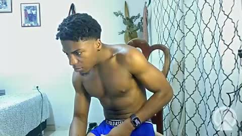 Snapshot of horneyguy2399 chatting on 02.16.25 sugarbaby online show from 02.16.25