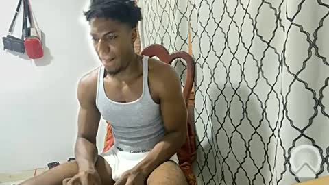 Snapshot of horneyguy2399 chatting on 03.01.25 sugarbaby online show from 03.01.25