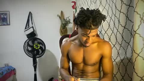 Snapshot of horneyguy2399 chatting on 09.20.25 sugarbaby online show from 09.20.25