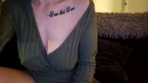 horneymomnextdoor online show from 10.29.25